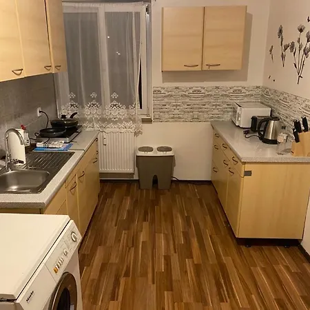 Workation I Bali Taunus I 6 Personen Viel Platzi Waschmaschine I Trockner I Balkon * Kelkheim