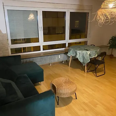 Workation I Bali Taunus I 6 Personen Viel Platzi Waschmaschine I Trockner I Balkon Apartment Kelkheim